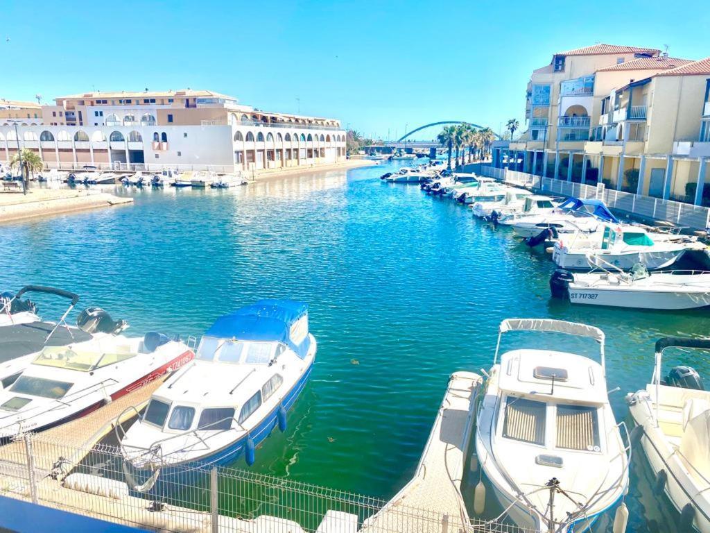 Magnifique Appart Marina proche plage avec parking Sète Extérieur photo